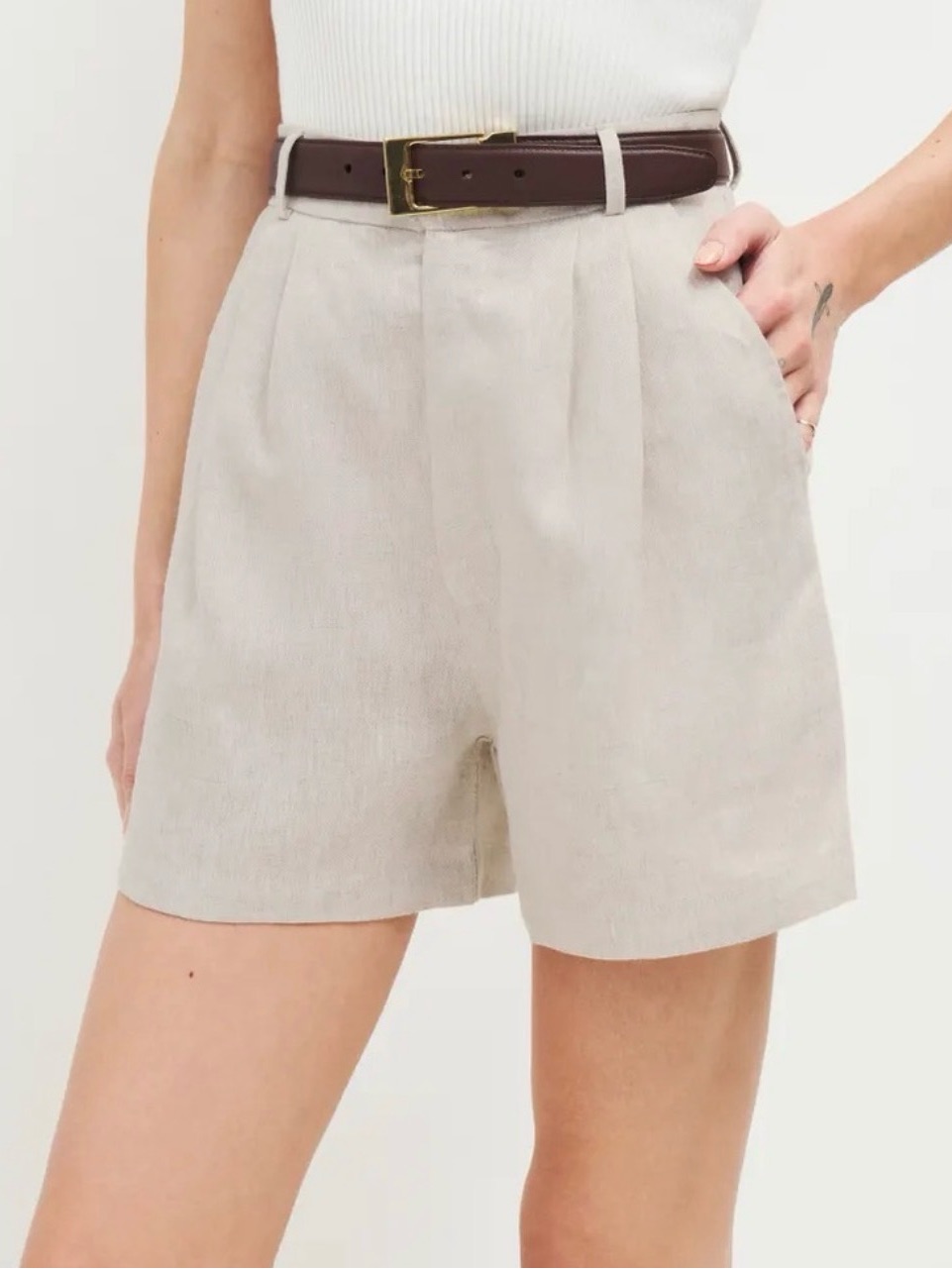 Reformation Mason Short In Linen, Oatmeal (Size 2)